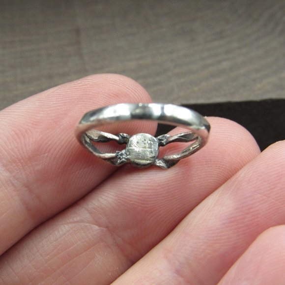 Size 4.5 Sterling Silver Blue Stone Simple Band Ring Vintage - Picture 5 of 8